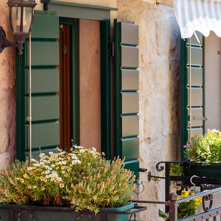 Apartments Linda Makarska Buitenkant foto
