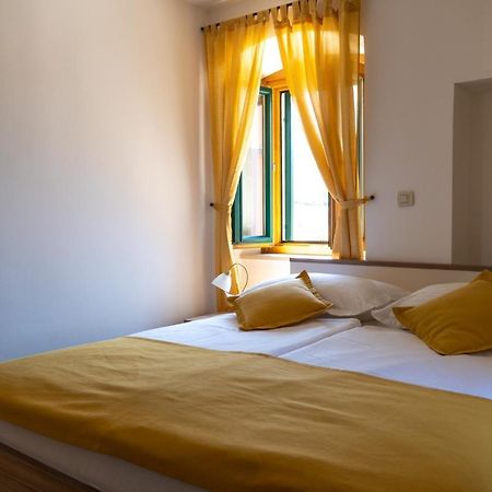 Apartments Linda Makarska Buitenkant foto