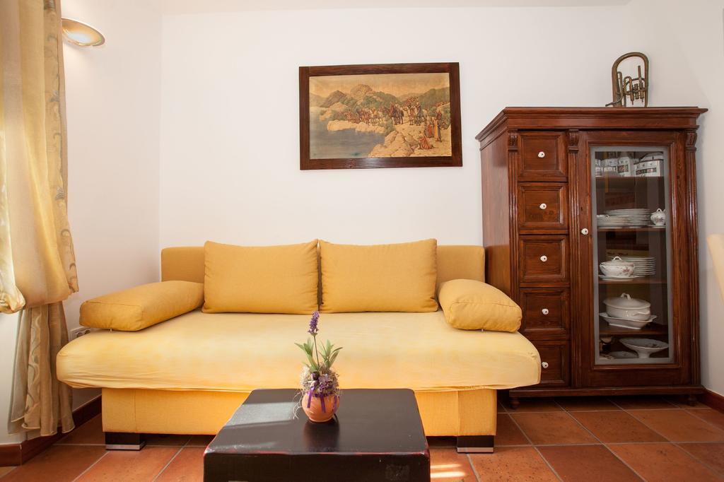 Apartments Linda Makarska Kamer foto